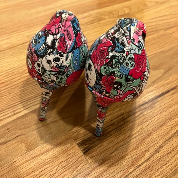 Arden Wohl Cri De Cour size 9 shoes - Picture 4 of 6